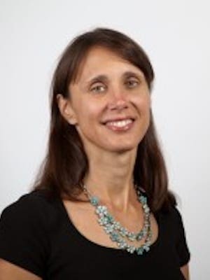 Agnes Howard headshot