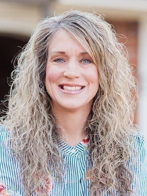 Kim Divelbiss headshot